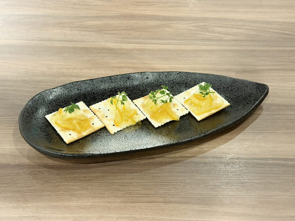 柚子ジャムとクリームチーズのカナッペ